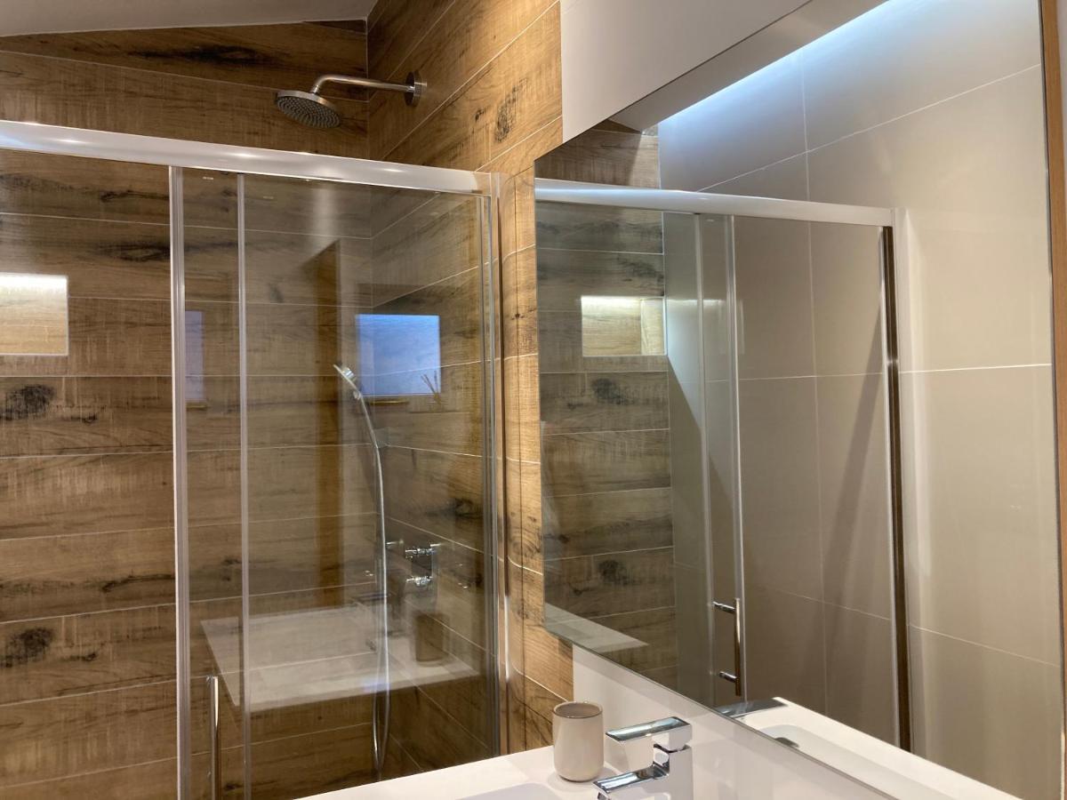 שיבניק Luxury Apartman Nr מראה חיצוני תמונה