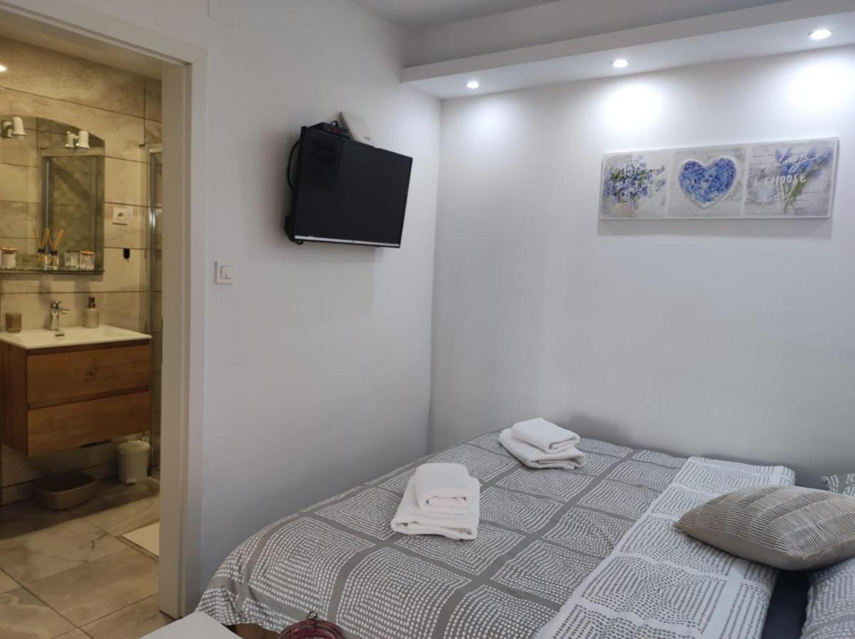שיבניק Luxury Apartman Nr מראה חיצוני תמונה