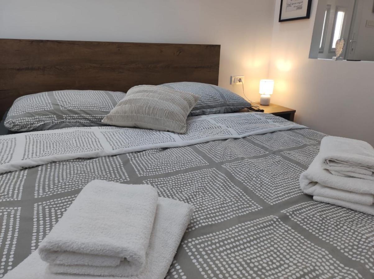 שיבניק Luxury Apartman Nr מראה חיצוני תמונה