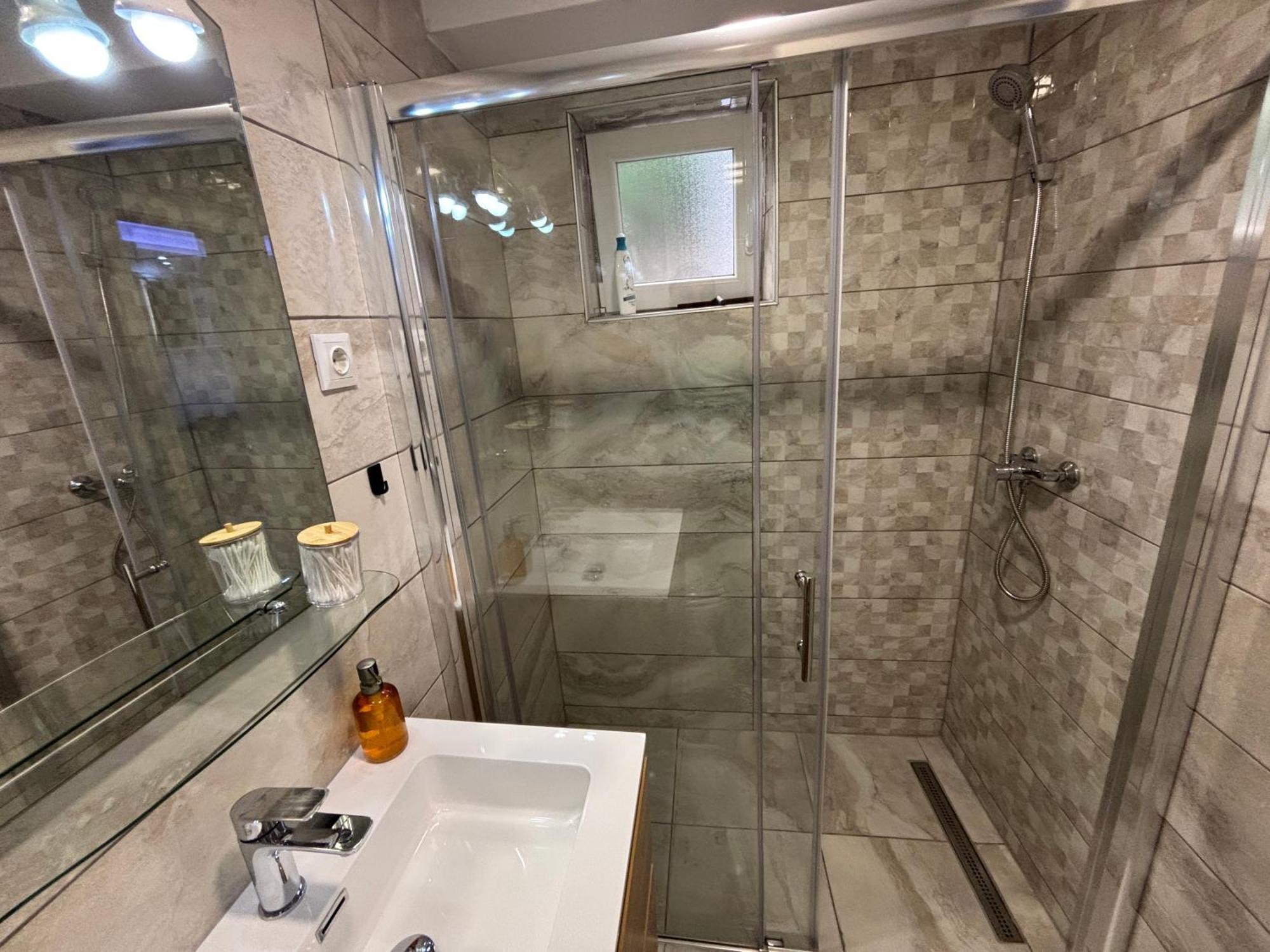 שיבניק Luxury Apartman Nr מראה חיצוני תמונה